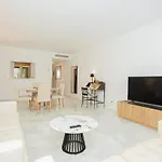 Lejlighed Luxury Groundflr & In 200 Meters *